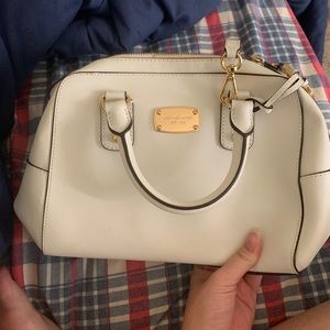 MICHAEL KORS JET SET SMALL TRAVEL SATCHEL BAG